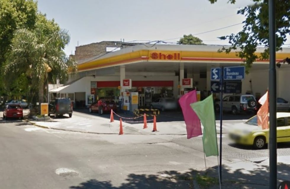 A las piñas: taxista discutió con un pasajero y este le pegó una trompada en la cara