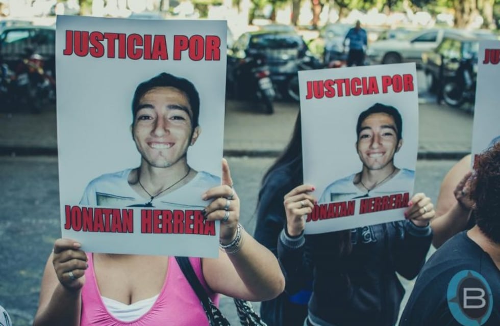Mañana se define si policías condenados por el caso de Jonathan Herrera son excarcelados
