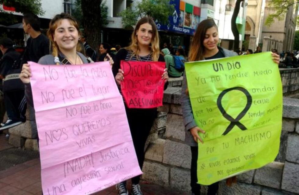 Miles de mujeres en Córdoba pidieron que se aplique la Ley de Emergencia contra la Violencia de Género