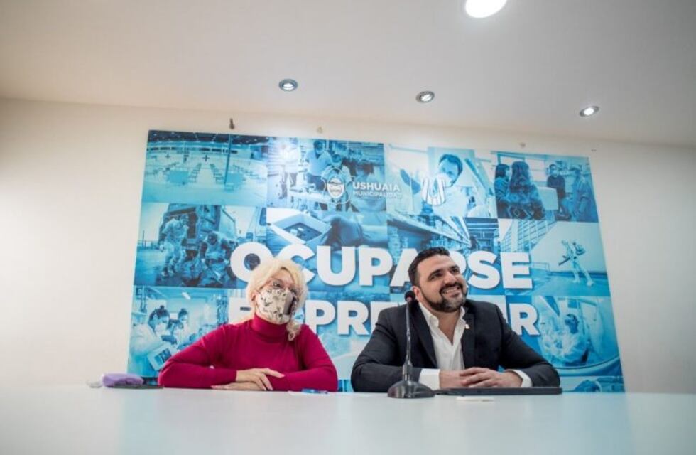 El Intendente Vuoto saludó a más de 30 docentes de escuelas experimentales de la ciudad