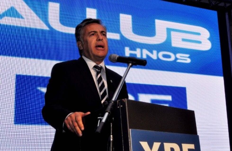 Palmira: Cornejo presentó el proyecto YPF Directo