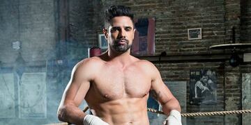 El lomazo de Luciano Castro en una campaña de ropa interior