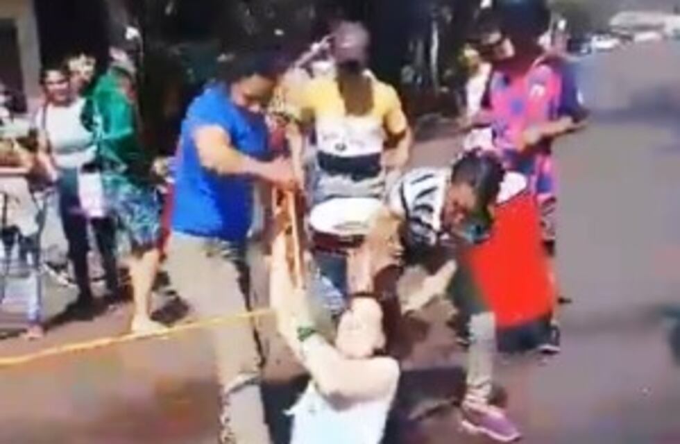 Tras la agresión a una vecina, los manifestantes alegaron que "cualquiera reaccionaría mal"