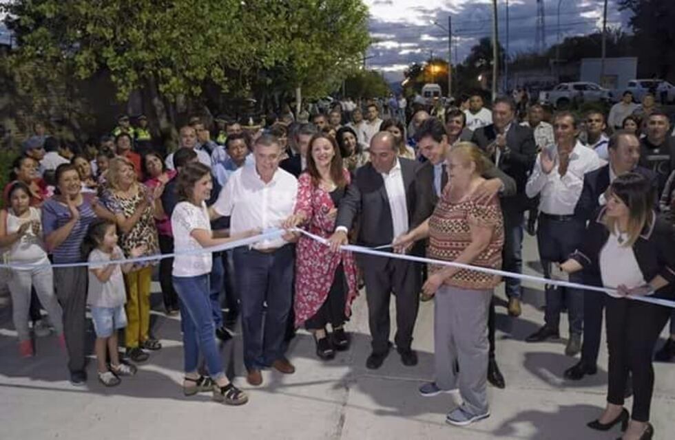 Manzur y Jaldo encabezaron los festejos por el cumpleaños 42 de la Municipalidad de Burruyacú