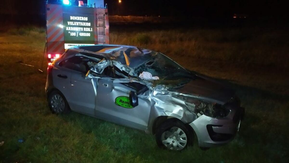 Vuelco de Remis en Arroyito