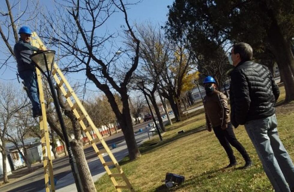 Repusieron más de 300 luminarias en espacios públicos