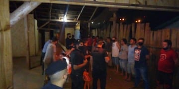 Bernardo de Irigoyen: estudiantes del último año realizaban una fiesta de clandestina