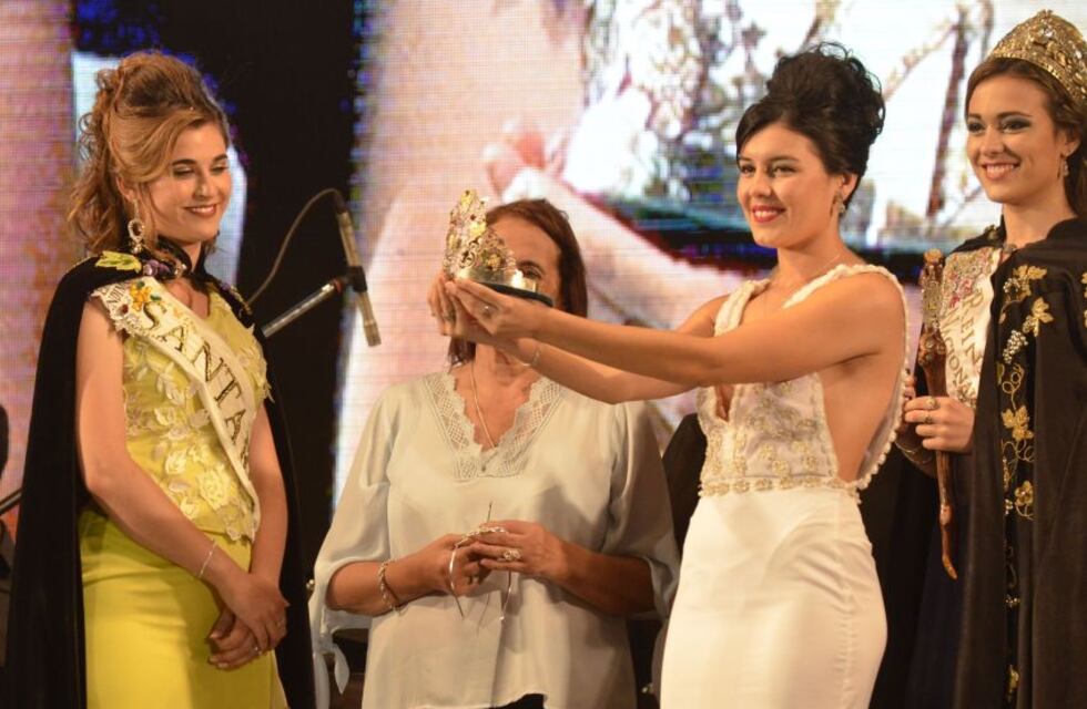 Santa Rosa debate la continuidad o eliminación de la Reina de la Vendimia