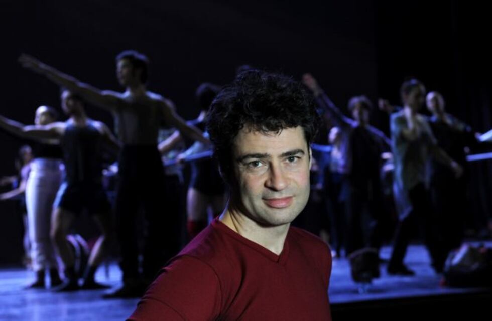 El eximio bailarín Iñaki Urlezaga estará en  Tres Arroyos para brindar una clase magistral gratuita de danza