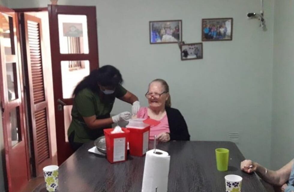 Crearon un protocolo obligatorio para implementar en los geriátricos de la provincia