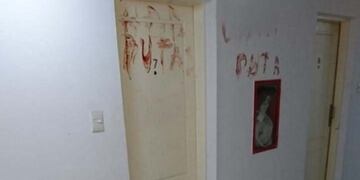 Escribió agresiones con su propia sangre a su novia\u002E