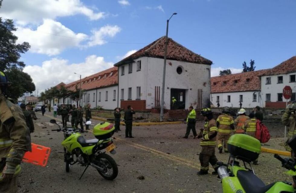Explotó un coche bomba en una escuela de Policía en Bogotá