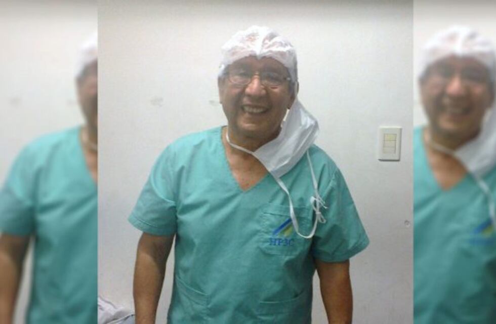 Es médico jubilado y volvió al servicio para colaborar en la lucha contra el coronavirus