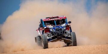 Ezequiel Améndola en el “Rally dos Sertöes”