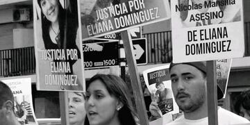 Comienza el juicio a femicida que asesinó a cuchillazos a su ex novia en el barrio Bosque Alegre (Foto: FB Justicia Por Eliana Dominguez)