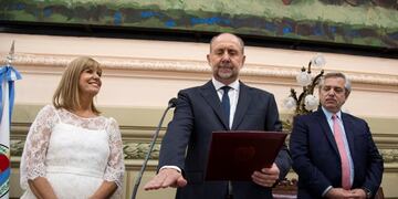 Jura de Omar Perotti como gobernador junto a Rodenas y Fernández (Prensa Perotti)