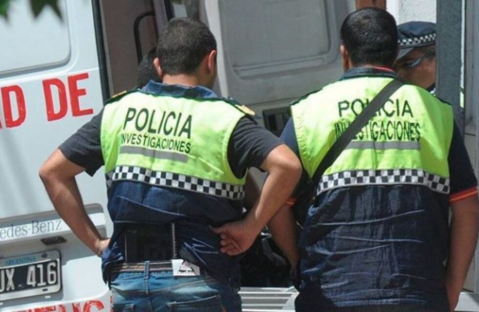 El Departamento de Inteligencia Criminal de la Policía recupero joyas y 100 mil pesos en allanamiento por un robo