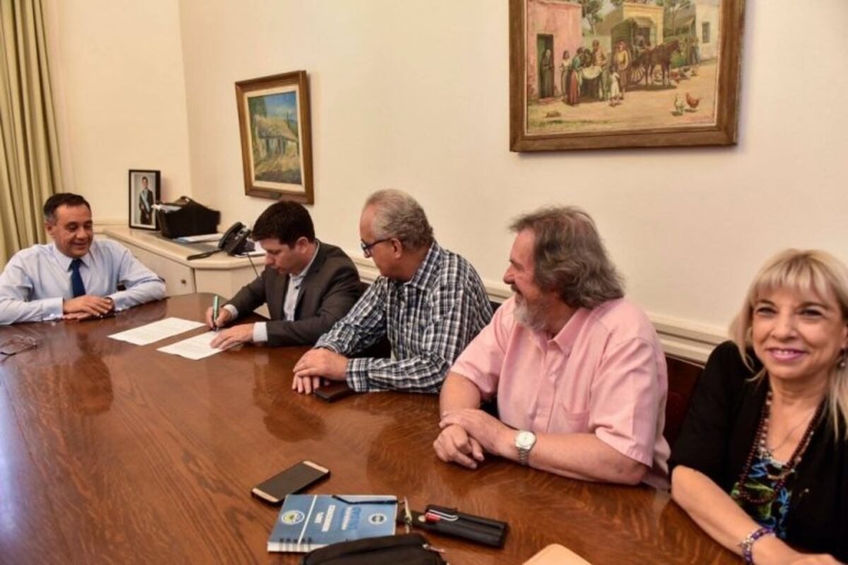 Los docentes y no docentes universitarios cobrarán el bono de 5000 pesos