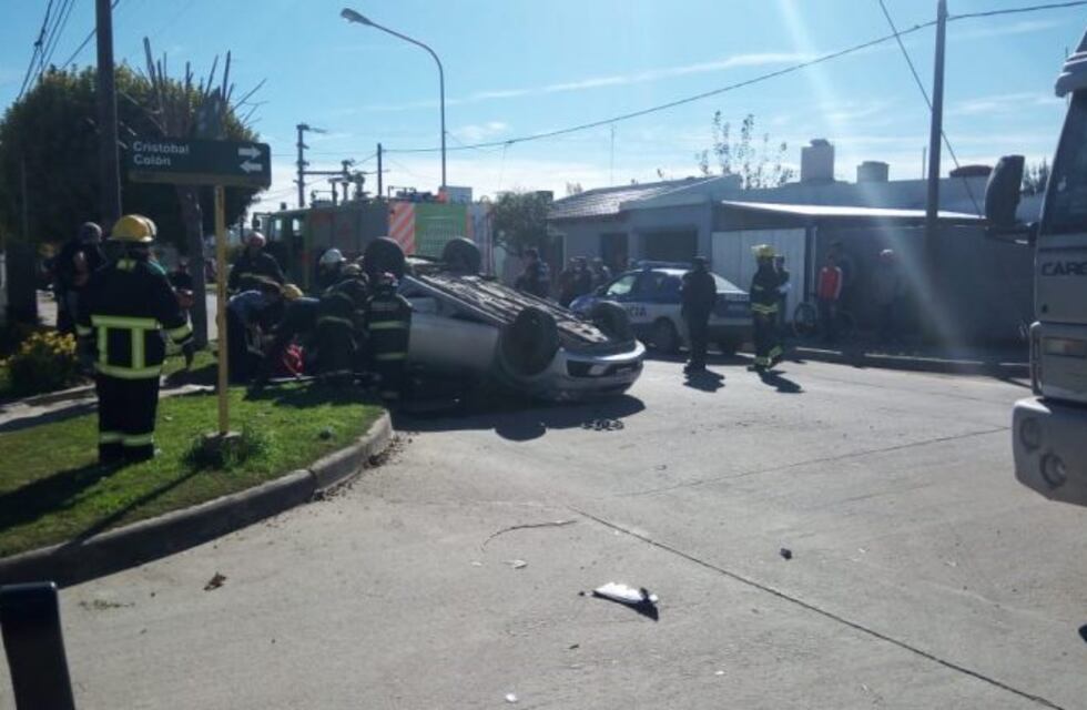 Arroyito: Accidente entre un camión y un auto