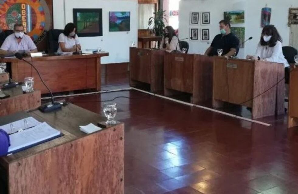 Comerciantes obereños de rubros no exceptuados están disgustados con el decreto municipal que ordena multarlos