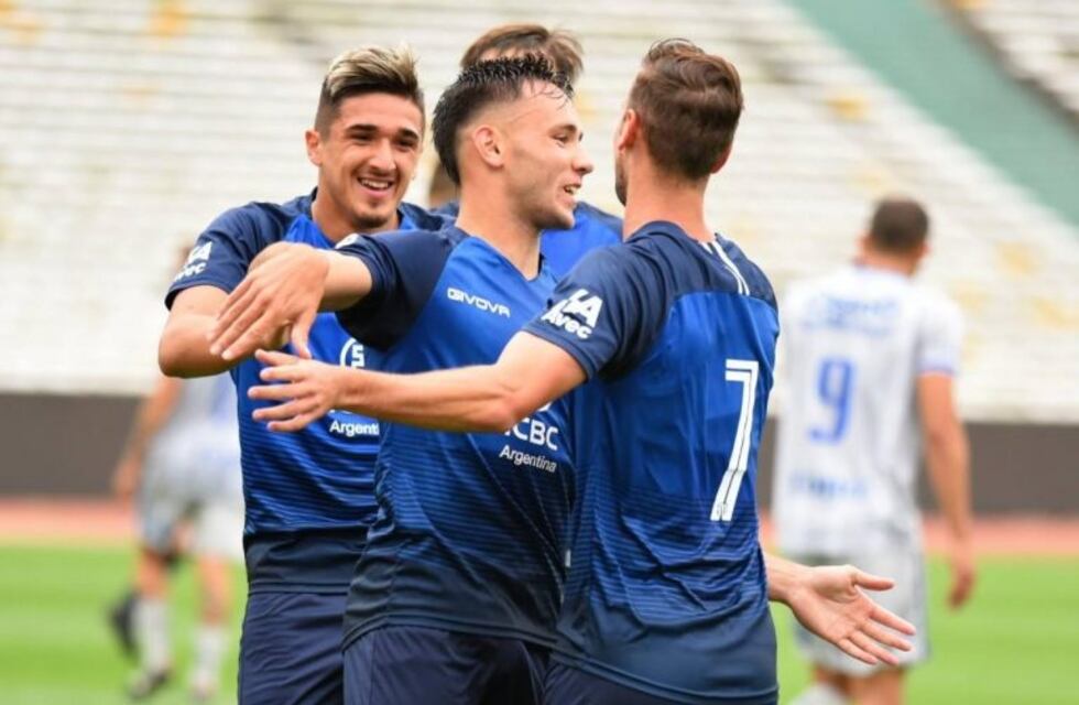 Talleres oficializó que seguirá con la marca que lo viste