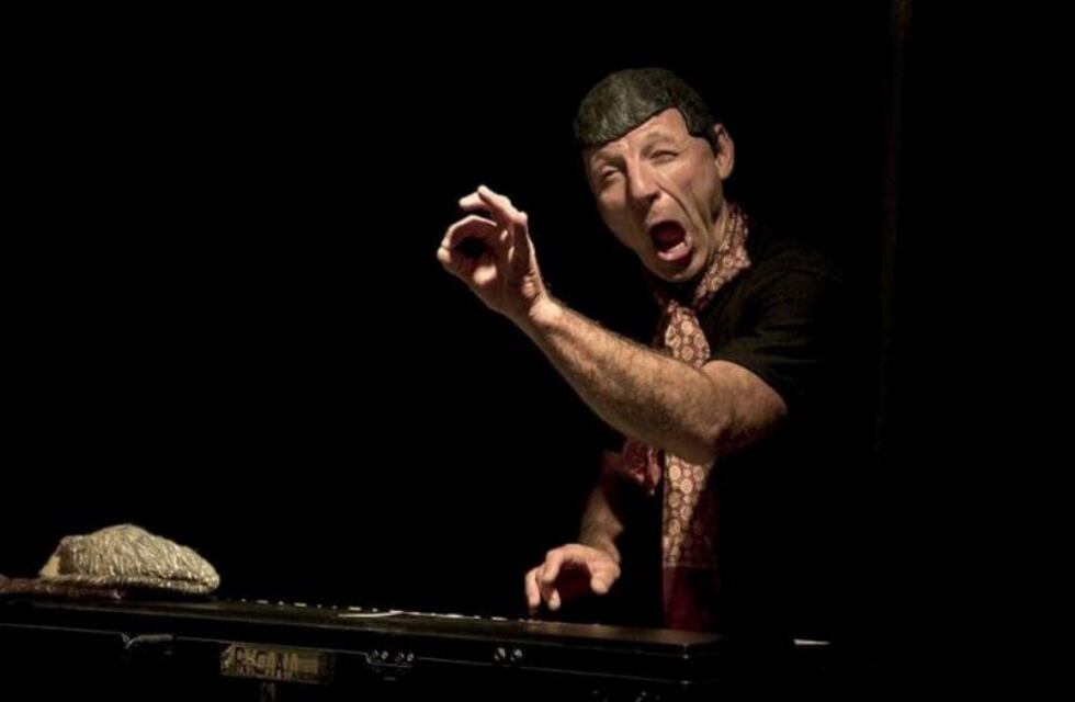 José Kemelmajer vuelve con su unipersonal "Ensalada ruso"
