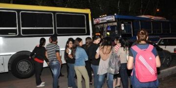 Zona Este: estudiantes cuestionan un servicio de micros