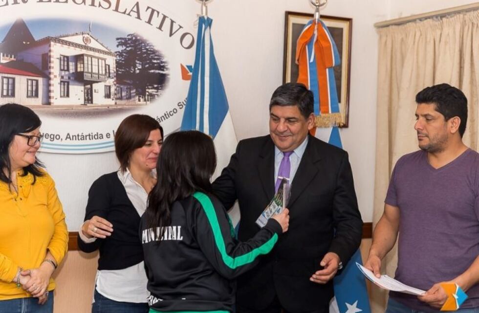El Parlamento reconoció a integrantes del equipo de futsal femenino