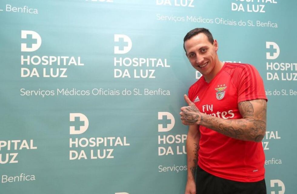 Lema y un gol de penal para la victoria del Benfica