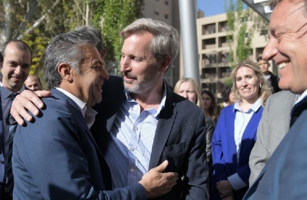 Frigerio, Cornejo y Suarez entregaron viviendas del plan Procrear