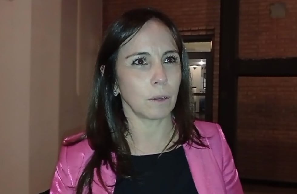 Cristina Vidal, pareja de Oscar González, confirmó que su candidatura tiene el apoyo del Gobierno Provincial