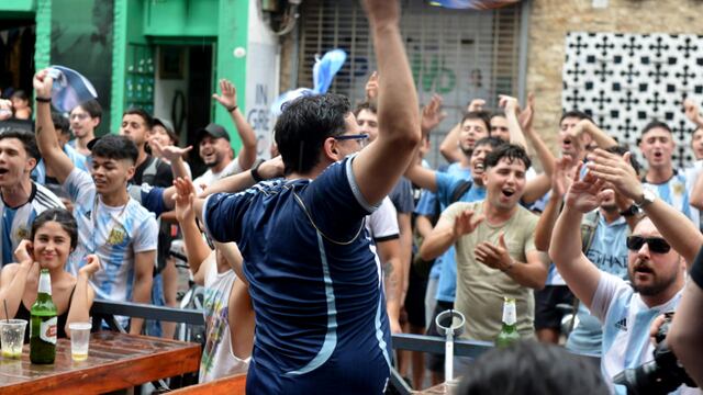 Los cordobeses y el aguante a la Selección Argentina en el cruce contra Países Bajos. (José Gabriel Hernández / La Voz)