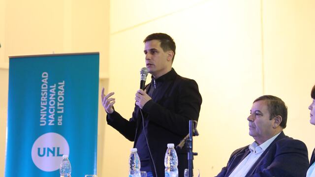 El intendente Leonardo Viotti y el rector de la Universidad Nacional del Litoral, Enrique Mammarella