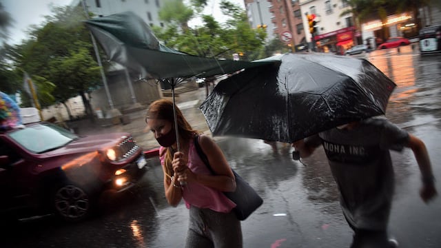 El pronóstico prevé lluvias para gran parte del domingo en Córdoba.
