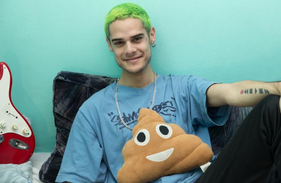 Ca7riel se sumó a Lali, defendió la educación y la salud pública y apuntó contra Milei