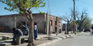 Clima de tensión en el lugar donde asesinaron a un chico en San Juan.