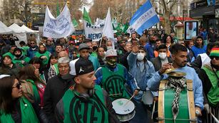 ATE llama a una "jornada de lucha". Foto: Orlando Pelichotti / Los Andes