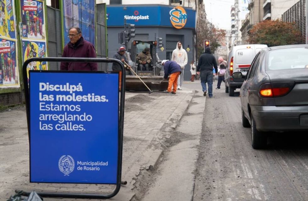 Avanza la reconstrucción de calle San Lorenzo y desvían colectivos