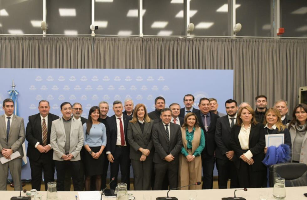 La intendenta de Paraná Romero expuso en el Congreso de la Nación sobre la situación del transporte en Paraná