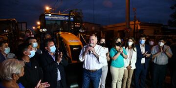 Banda del Río Salí: Jaldo inauguró obras de pavimentación y entregó maquinarias