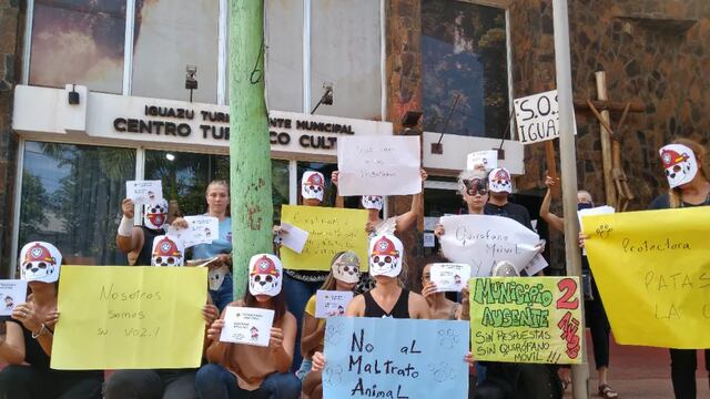 El intendente de Iguazú se comprometió a reactivar el quirófano veterinario móvil.