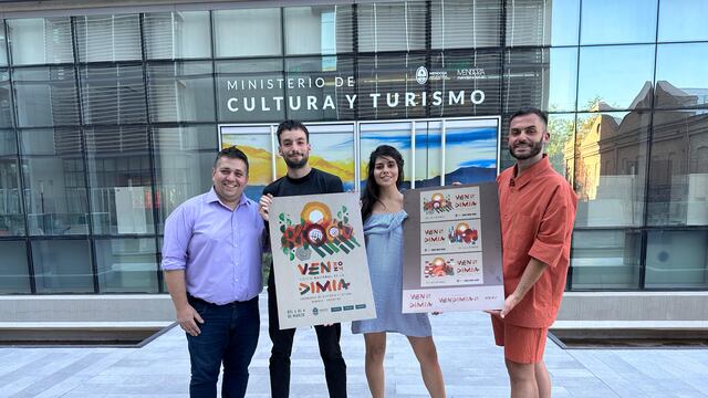 El equipo integrado por Soledad López, Gabriel Fernández y Mariano Cruz se llevó el premio - Foto Gobierno