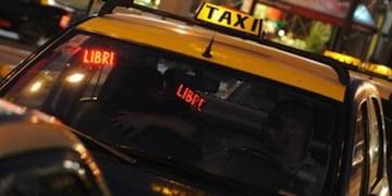 El taxista rosarino fue abordado este miu00e9rcoles por la noche.