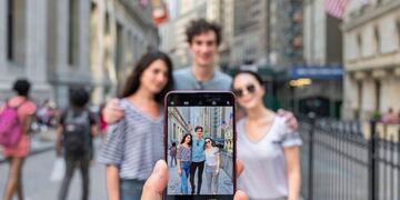 LG G7 ThinQ, es el último modelo de la marca surcoreana que trajo a la Argentina (CLARÍN)