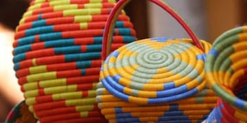 Feria de Artesanos en el Paseo del Molino, Vaqueros (web)