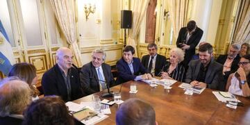 Alberto Fernández con el Consejo Federal Argentina contra el Hambre\u002E (crédito: presidencia)