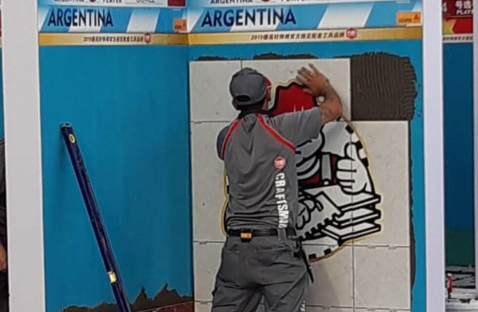 Albañil santafesino salió subcampeón en el Mundial de colocación de cerámicos