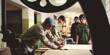 Roban herramientas de trabajo de la escuela Juana Manso, Villa Allende\u002E