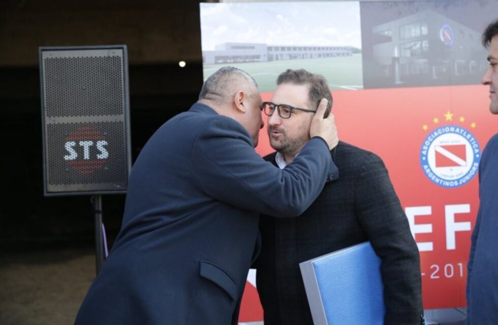 Del vice de la Liga Profesional: "Me cuesta coincidir con las formas de Fassi"