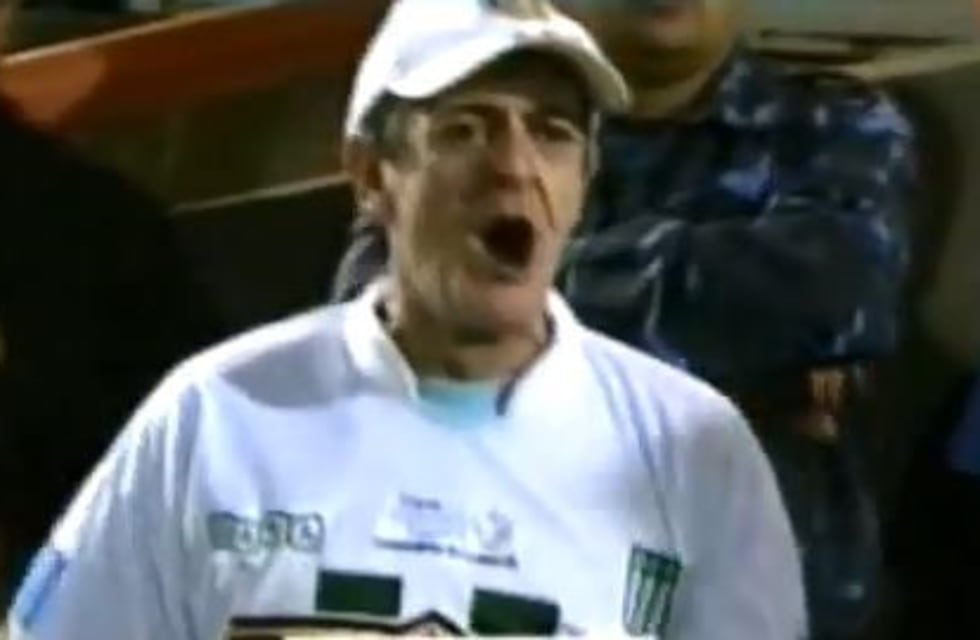 El día que Houseman le gritó los goles de Excursionistas a Huracán y se fue insultado